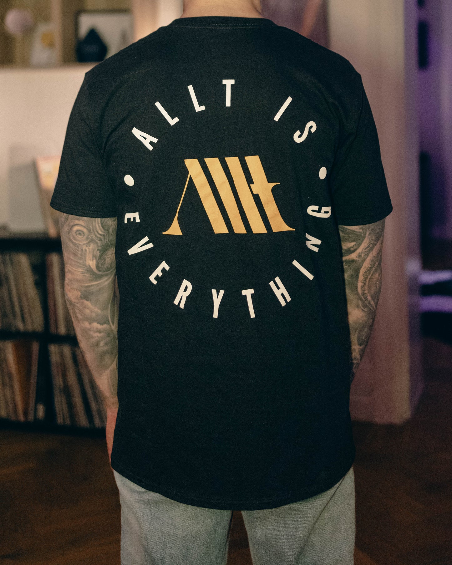 Allt is Everything Tee